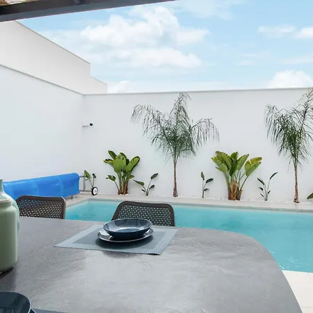 Beautiful In With Kitchenette Holiday home