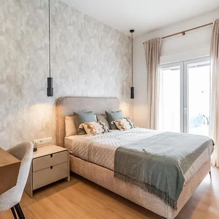Beautiful In With Kitchenette Holiday home *